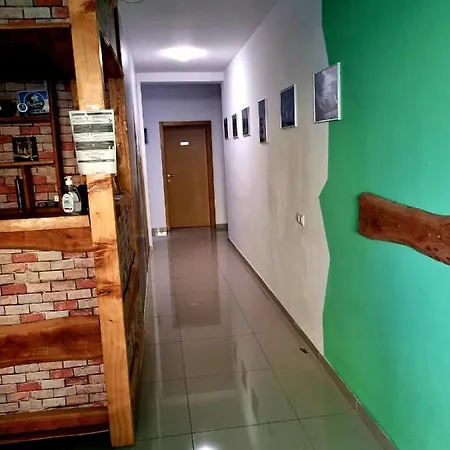 Medium Мотель Бихач