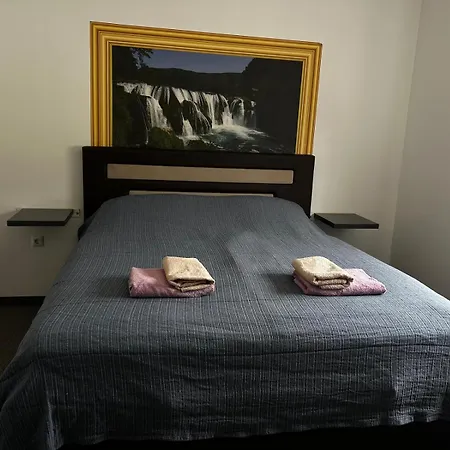 Medium Motel